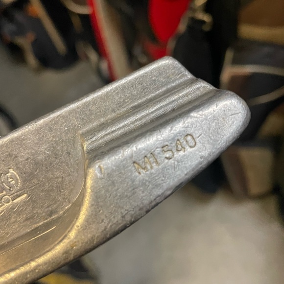 Macgregor Response mi 540 putter in right hand , steel shaft 35 length - Picture 2 of 9